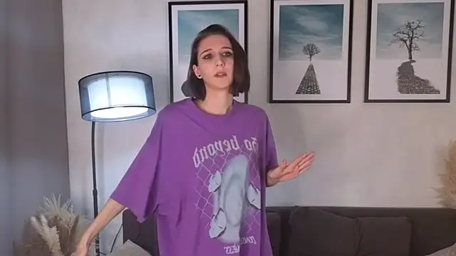 Snapshot of EnaFabiano chatting on January 11, 1:56 am EnaFabiano online show from January 11, 1:56 am