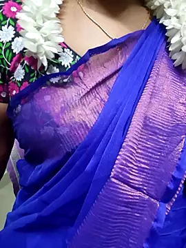 Snapshot of tamil-Diya90 chatting on July 15, 5:42 pm tamil-Diya90 online show from July 15, 5:42 pm