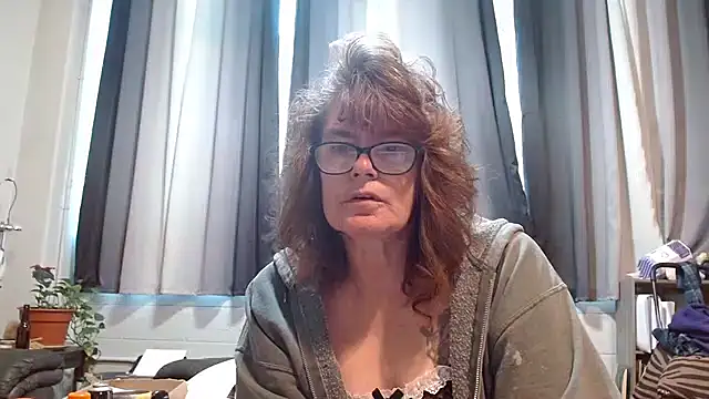 Snapshot of ladylavende3 chatting on March 22, 9:21 pm ladylavende3 online show from March 22, 9:21 pm