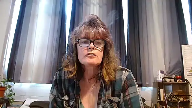 Snapshot of ladylavende3 chatting on March 8, 5:11 pm ladylavende3 online show from March 8, 5:11 pm