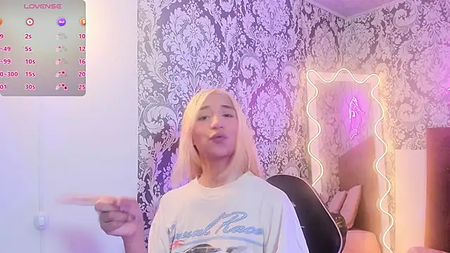 IRINA TAY1 online show from March 3, 3:57 am