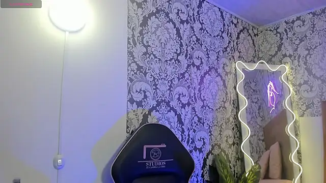 IRINA TAY1 online show from February 25, 3:18 am