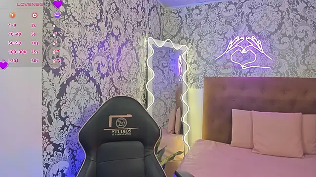 IRINA TAY1 online show from February 24, 3:29 am