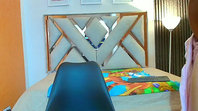 SalomeWilson online show from February 17, 7:44 pm