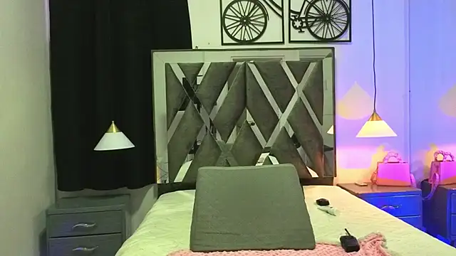 SalomeWilson online show from January 31, 7:12 pm