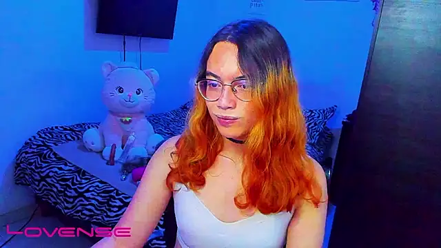 lillykittyyy online show from March 16, 3:14 am