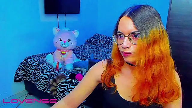 lillykittyyy online show from April 5, 3:13 am