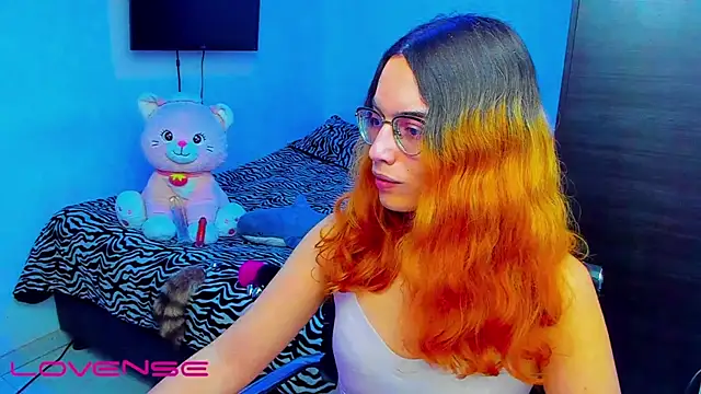 lillykittyyy online show from April 4, 3:02 am