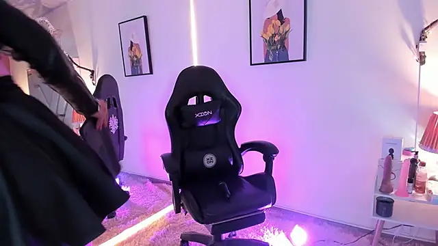 Astrid williams online show from January 10, 2:29 am