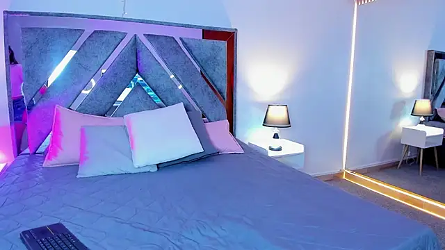 Astrid williams online show from March 24, 3:17 am