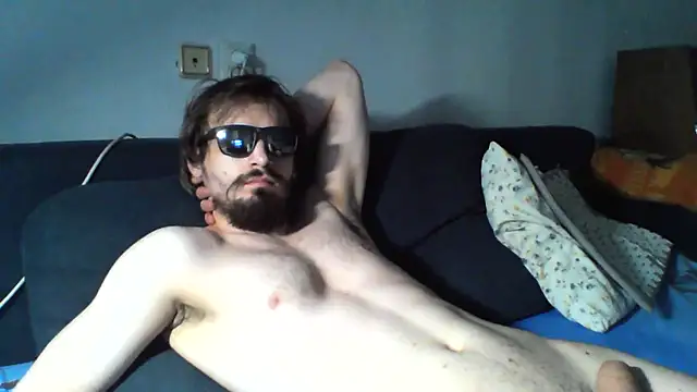 Snapshot of KaelNox chatting on July 16, 7:05 am KaelNox online show from July 16, 7:05 am