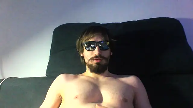Snapshot of KaelNox chatting on July 11, 1:28 am KaelNox online show from July 11, 1:28 am