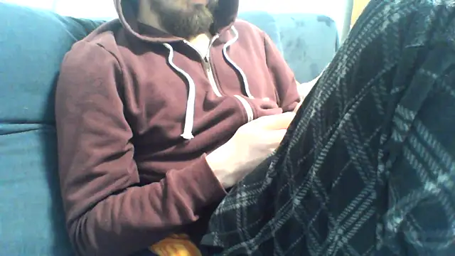 Snapshot of KaelNox chatting on April 24, 1:46 pm KaelNox online show from April 24, 1:46 pm