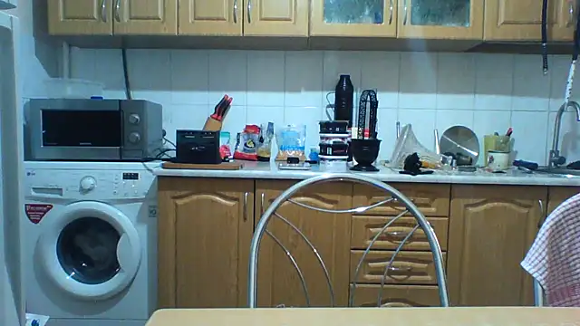 Snapshot of KaelNox chatting on June 7, 6:46 pm KaelNox online show from June 7, 6:46 pm