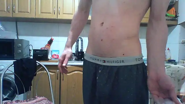 Snapshot of KaelNox chatting on June 11, 12:32 am KaelNox online show from June 11, 12:32 am