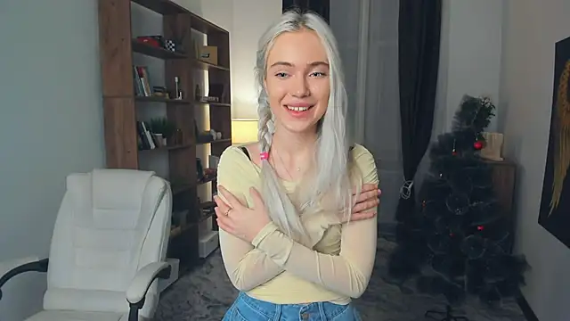 KristalCrowner online show from January 15, 8:01 pm