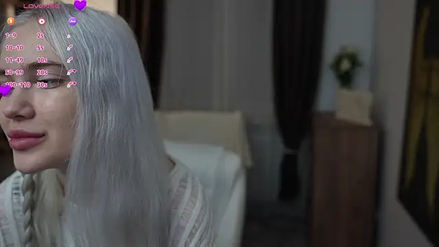 KristalCrowner online show from March 6, 7:09 pm