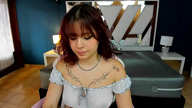 Liily Teen online show from February 17, 6:16 pm