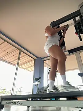 RoseOnYou online show from March 22, 7:04 pm