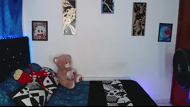 yorsamm smit online show from March 16, 2:30 am