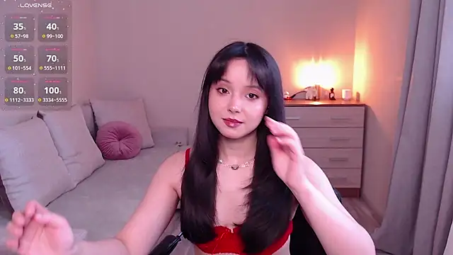 lia hetty online show from March 11, 1:16 pm