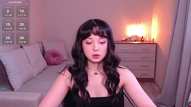 lia hetty online show from March 7, 2:33 pm