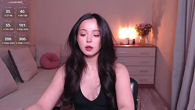 lia hetty online show from February 7, 2:58 pm