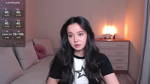 Snapshot of lia_hetty chatting on October 6, 2:18 pm lia hetty online show from October 6, 2:18 pm
