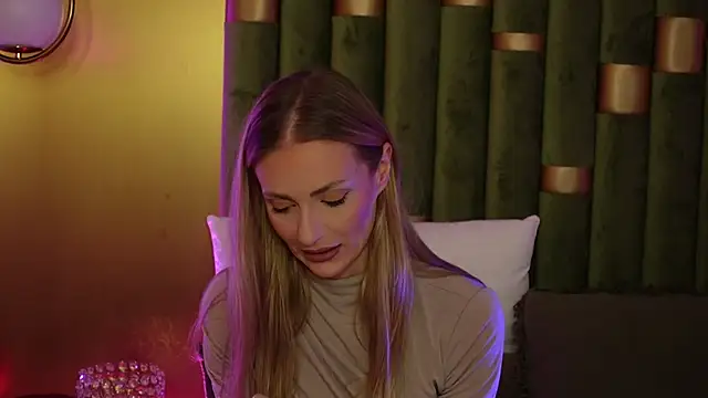 AmeliaAngel online show from March 5, 5:20 pm