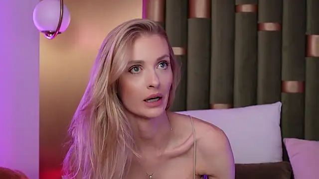 AmeliaAngel online show from December 16, 5:28 pm