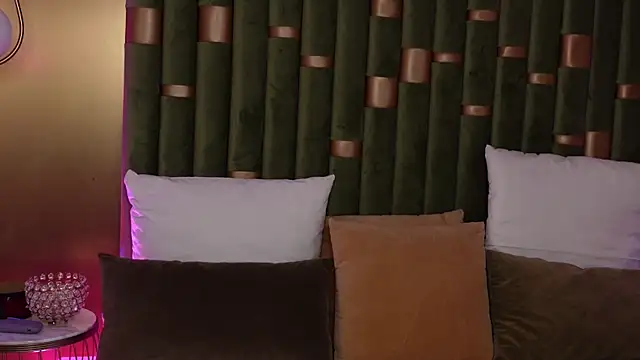 AmeliaAngel online show from April 15, 4:51 am