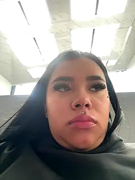 Snapshot of Liaevans__ chatting on January 6, 6:56 pm Liaevans online show from January 6, 6:56 pm