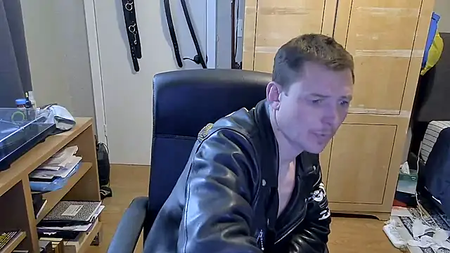 AurinSky online show from June 9, 10:44 pm