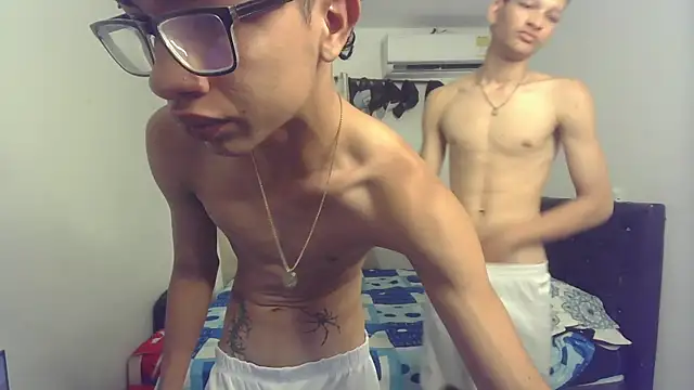 pocket loversxxx online show from March 30, 10:44 pm