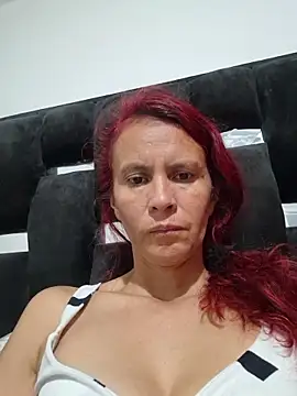 cintia love online show from March 26, 6:39 pm