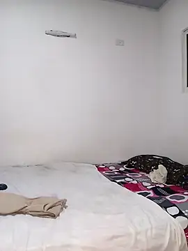 IIv0ryN0IIReX-XX online show from March 4, 10:01 am