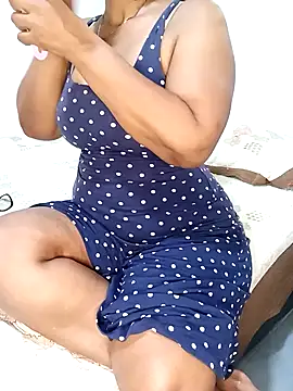 IIv0ryN0IIReX-XX online show from January 5, 7:50 pm