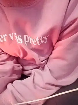 Snapshot of Sexy_sara09 chatting on January 12, 4:30 am Sexy sara09 online show from January 12, 4:30 am