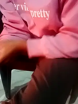 Snapshot of Sexy_sara09 chatting on February 3, 4:32 am Sexy sara09 online show from February 3, 4:32 am