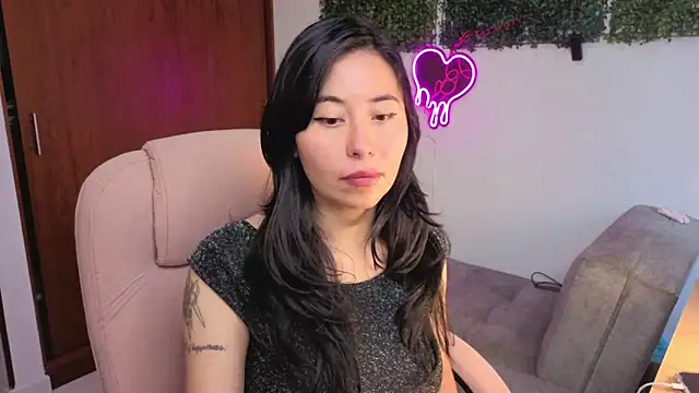 LolaOpalX online show from May 8, 3:38 pm