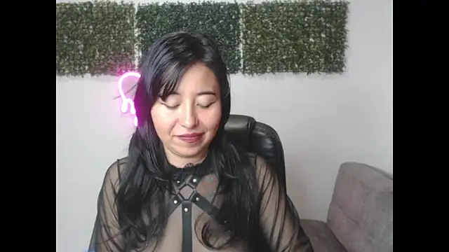 LolaOpalX online show from January 13, 1:09 am