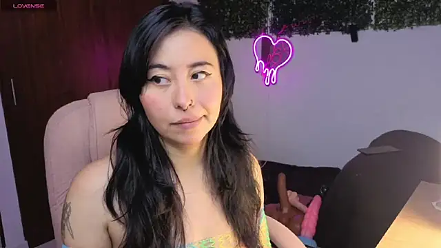 LolaOpalX online show from April 22, 12:28 am
