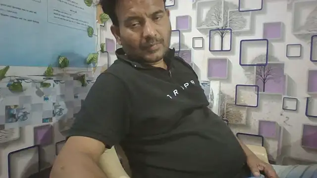 Snapshot of KUMA_500 chatting on February 17, 1:30 pm KUMA 500 online show from February 17, 1:30 pm