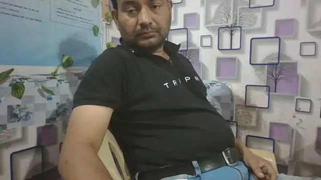 Snapshot of KUMA_500 chatting on February 17, 1:14 am KUMA 500 online show from February 17, 1:14 am