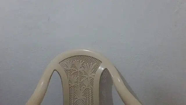 Snapshot of KUMA_500 chatting on April 28, 1:15 am KUMA 500 online show from April 28, 1:15 am