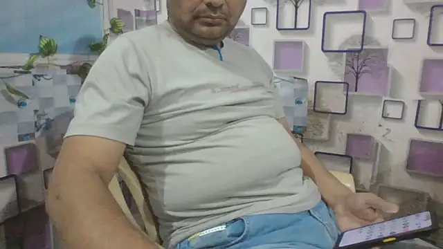 Snapshot of KUMA_500 chatting on January 17, 1:20 am KUMA 500 online show from January 17, 1:20 am