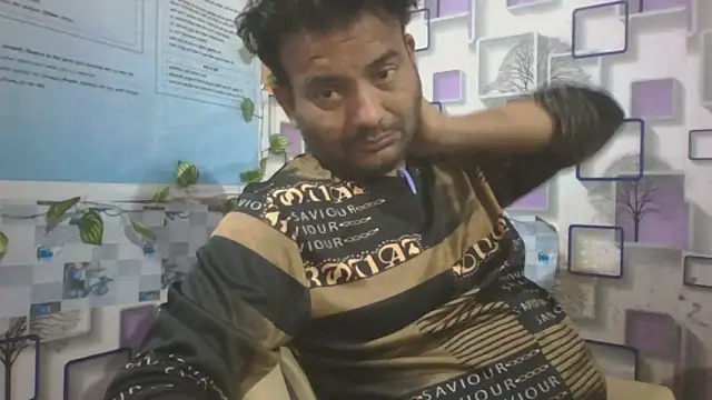 Snapshot of KUMA_500 chatting on March 1, 1:38 am KUMA 500 online show from March 1, 1:38 am