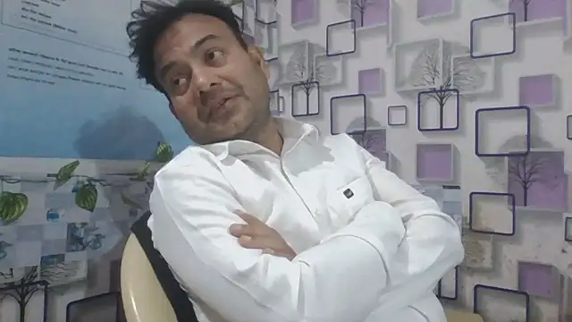 Snapshot of KUMA_500 chatting on January 8, 1:28 pm KUMA 500 online show from January 8, 1:28 pm