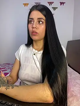 sophyy white online show from February 2, 10:42 pm