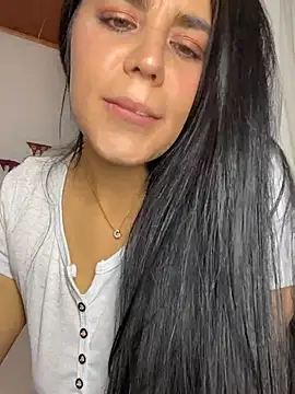 sophyy white online show from June 2, 5:29 am